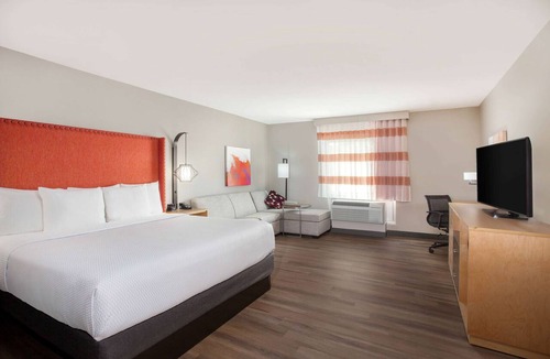 Madera Hotel | La Quinta Inn & Suites by Wyndham Madera