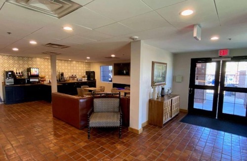 Tempe Hotel | La Quinta Inn & Suites by Wyndham Tempe University, Phoenix