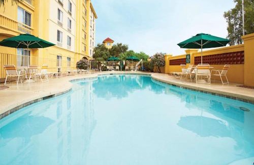 Superstition Springs Hotel | La Quinta Inn & Suites by Wyndham Mesa Superstition Springs