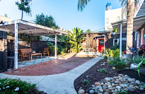 Crown Point Cottage | Laid-Back Vintage Beach Cottage Escape + Large Patio + Close to water