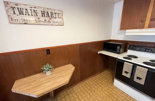 Twain Harte Cabin | Lake Access, Central A/C, Arcade Games + MORE!