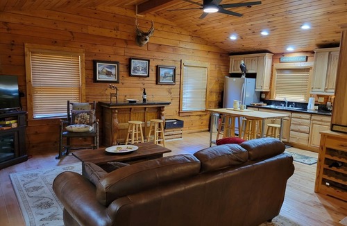 Paso Robles Cabin | Lake Cabin on 10acres w/Seasonal Waterfront Views