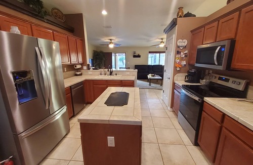 Lake Havasu City House | Lake Havasu Pool Garage/Boat Parking 5Min Riviera Marina London Bridge & DT