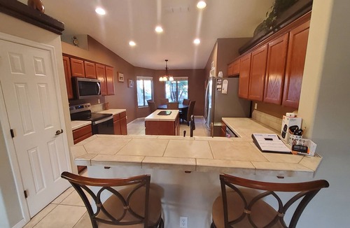 Lake Havasu City House | Lake Havasu Pool Garage/Boat Parking 5Min Riviera Marina London Bridge & DT