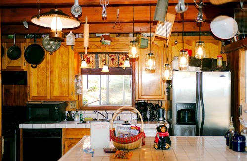 Crestline House | Lake House Getaway - 2 bedroom home in peaceful Crestline with WiFi AC and more!