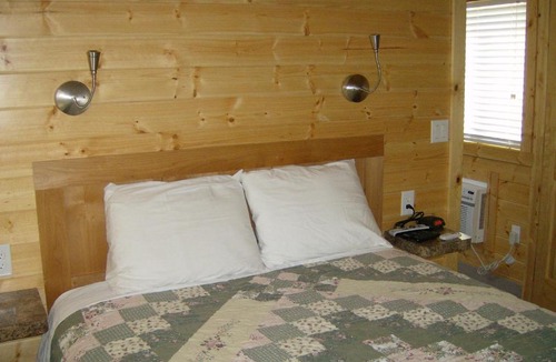 Nicolaus Resort | Lake Minden Camping Resort Cottage 4