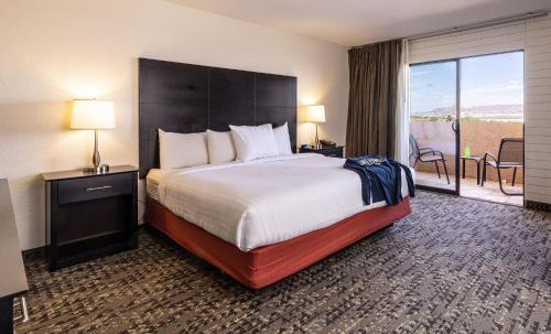 Wahweap Hotel | Lake Powell Resort