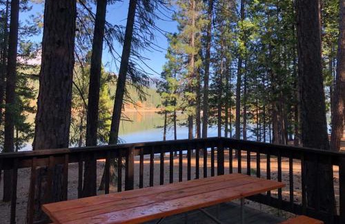 Mount Shasta Resort | Lake Siskiyou Camp Resort