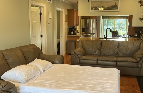 Harrison Township House | Lake St. Clair Lodge - Waterfront