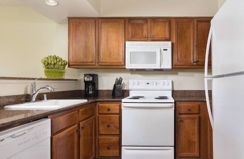 Elk Point Resort | Lake Tahoe | Alpine Group Retreat | Pool + Lake | 3BR Sleeps 8