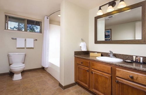 Elk Point Resort | Lake Tahoe | Alpine Group Retreat | Pool + Lake | 3BR Sleeps 8