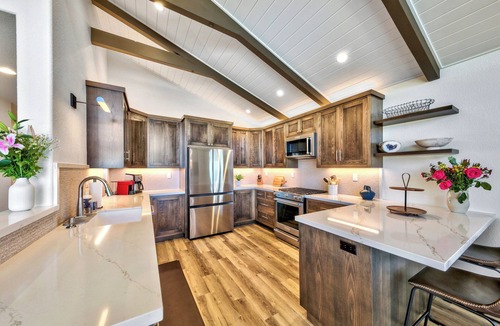 Bijou Park House | Lake Tahoe Luxury Lakefront Villa Private Beach luxe9