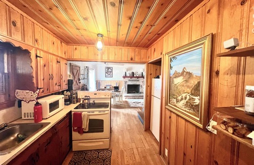 Sierra Tract Cabin | Lake Tahoe mid-town serene cabin, close to ski, nature and amenities.