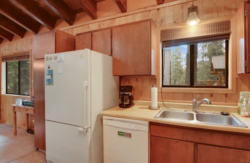 McKinney Estates House | Lake Tahoe Treasure! 4 BDR Under 10 Min to Beaches, Skiing, Dining & More
