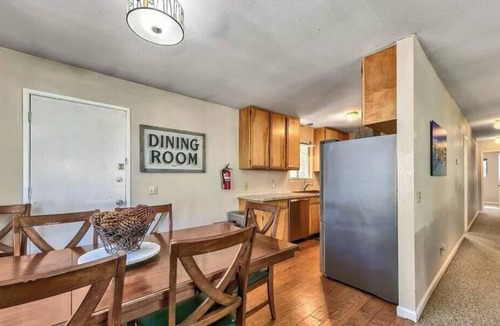 Al Tahoe House | Lake Views in 3bdr Family Home w/Hottub