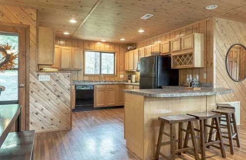 Innsbrook Ski Chalet | Lakefront A-Frame | Private Dock + Pets