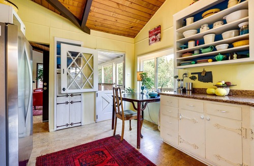 Glen Ellen Cabin | Lakefront Glen Ellen Cabin w/Views Near Wineries!