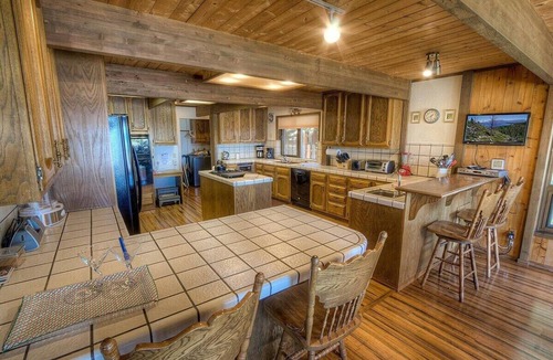 Al Tahoe House | Lakefront | Hot Tub | Sauna | Games | Pet Friendly