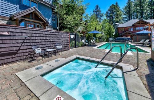 Sierra Shores Apartment | Lakefront Modern Luxury w Hot Tub Fireplace PEAK SS1