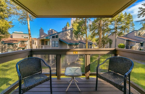 South Lake Tahoe House | Lakefront Townhome in South Lake Tahoe