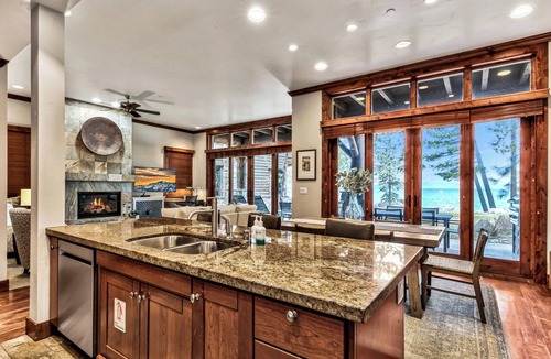 Sierra Shores Condo | Lakefront Villa w/luxury ammenities near Heavenly | SS5