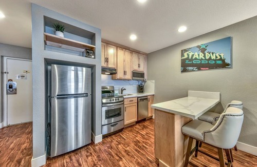 South Lake Tahoe Condo | Lakeland Village #225 - Studio in Lodge, romantic remodel