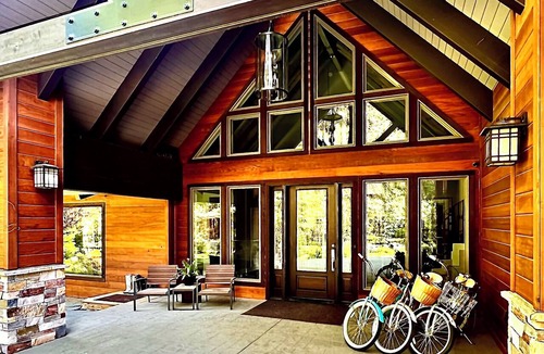 Incline Village Apartment | Lakeshore Blvd Luxury Living + Beach Access!