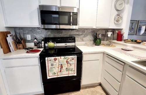 Rancho Mirage Condo | Lakeside, Mission Hills Country Club. Our 9th Holiday Condo! 1 BR/1.5 Baths.