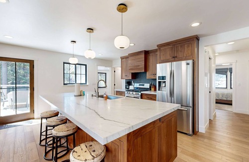 Carnelian Bay House | Lakeside Modern: Water-View Dining Room & Deck, 2,600 Sq Ft, Walk to Beaches