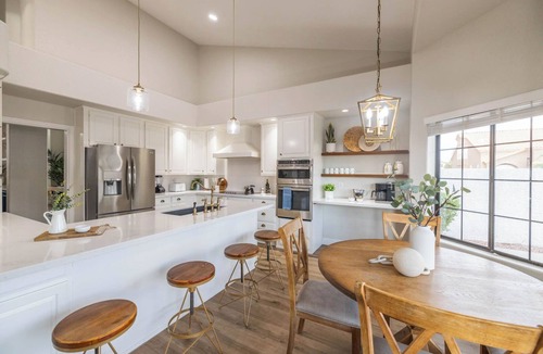 Val Vista Lakes House | Lakeside Paradise: Hot Tub, Pool, Golf & Games