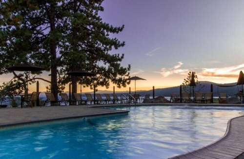 Tahoya Shores Cabin | Lakeside Retreat. PERFECT for friends & family.