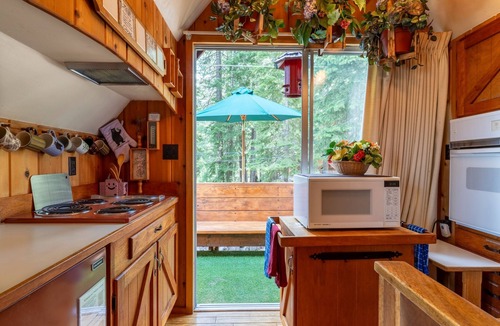 Ridgewood House | Lakeview Chalet in Carnelian Bay