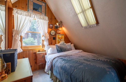 Ridgewood House | Lakeview Chalet in Carnelian Bay