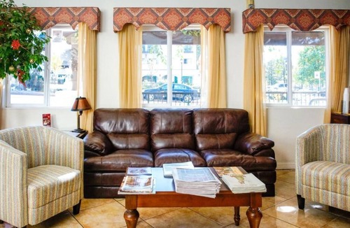 San Luis Obispo Hotel | Lamplighter Inn & Suites