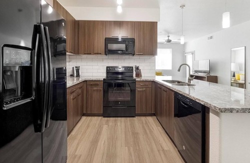 Arrowhead Ranch Apartment | Landing | Amazing 1BD, Gym
