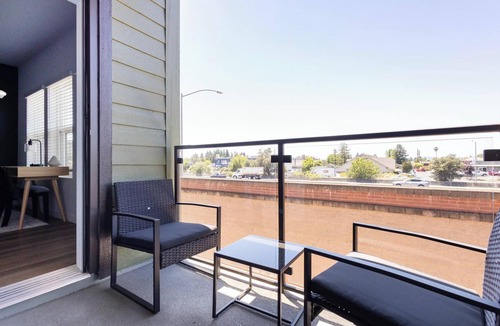 Santa Rosa Apartment | Landing | Amazing 1BD, Clubhouse, Courtyard