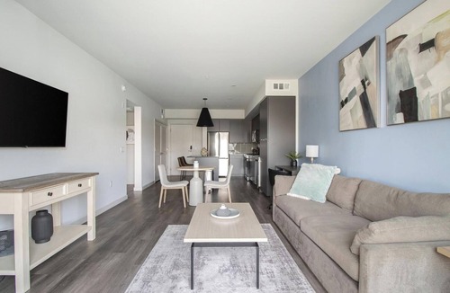 Reno/Tahoe Airport Apartment | Landing | Beautiful 1BD, Clubhouse, Courtyard