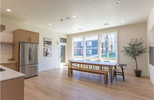 Molalla Apartment | Landing | Beautiful 2BD, Clubhouse, Gym