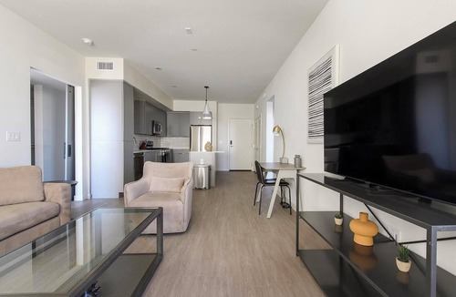 Rhodes Ranch Apartment | Landing | Beautiful 2BD, Gym, Rooftop Lounge