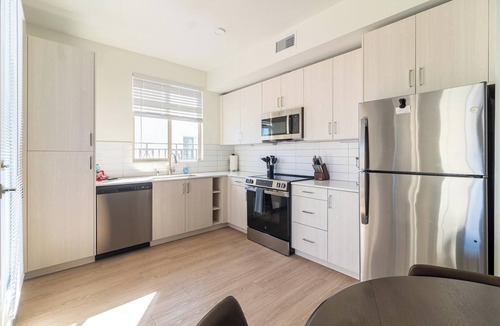 Temecula Apartment | Landing | Beautiful 2BD, Game Room, Gym