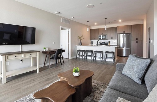 Goodyear Apartment | Landing | Chic 2BD, Gym, Clubhouse