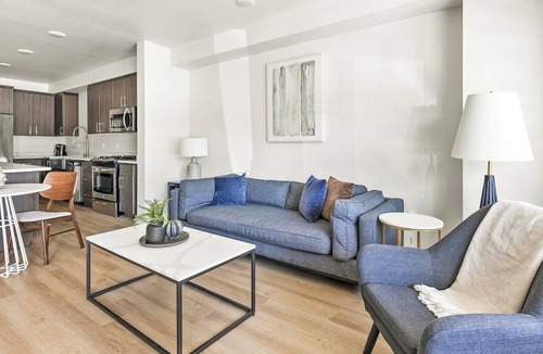 Hayden Island Apartment | Landing | Incredible 1BD, Gym, Clubhouse