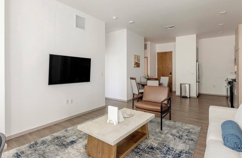 Spring Valley Apartment | Landing | Incredible 2BD, Pool, Gym