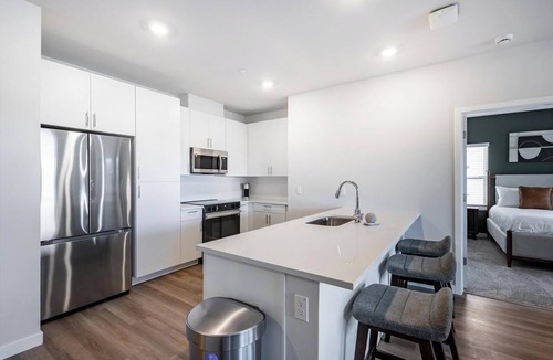 Santa Rosa Apartment | Landing | Incredible 2BD, Gym, Courtyard