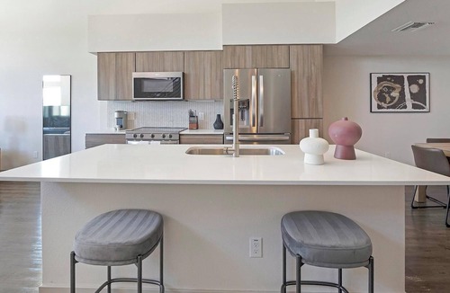 Camelback East Apartment | Landing | Modern 1BD, Clubhouse, Gym