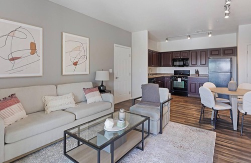 Las Vegas Apartment | Landing | Spectacular 1BD, Gym