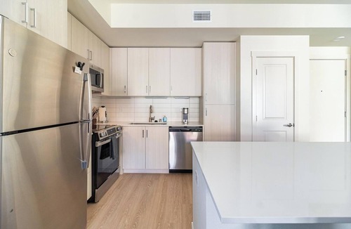 Temecula Apartment | Landing | Spectacular 1BD, Game Room, Gym