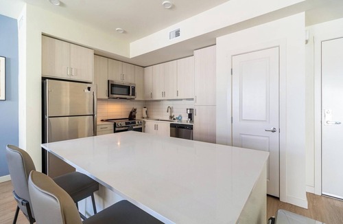 Temecula Apartment | Landing | Spectacular 1BD, Game Room, Gym