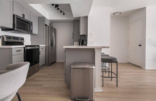 Las Vegas Apartment | Landing | Spectacular 2BD, Courtyard