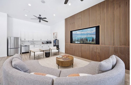 Las Vegas Apartment | Landing | Stunning 1BD, Gym, Clubhouse
